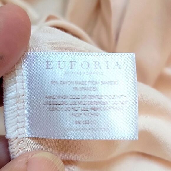 Euforia Bamboo Rayon Peach V-Neck Short Sleeve Top Womens Size L - Picture 8 of 10